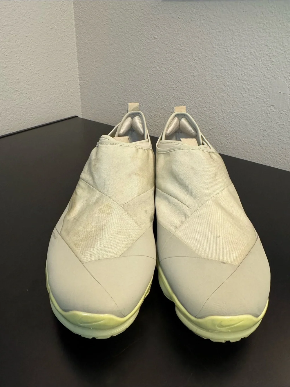 Nike Air VaporMax Moc Roam Light Stone Slip On